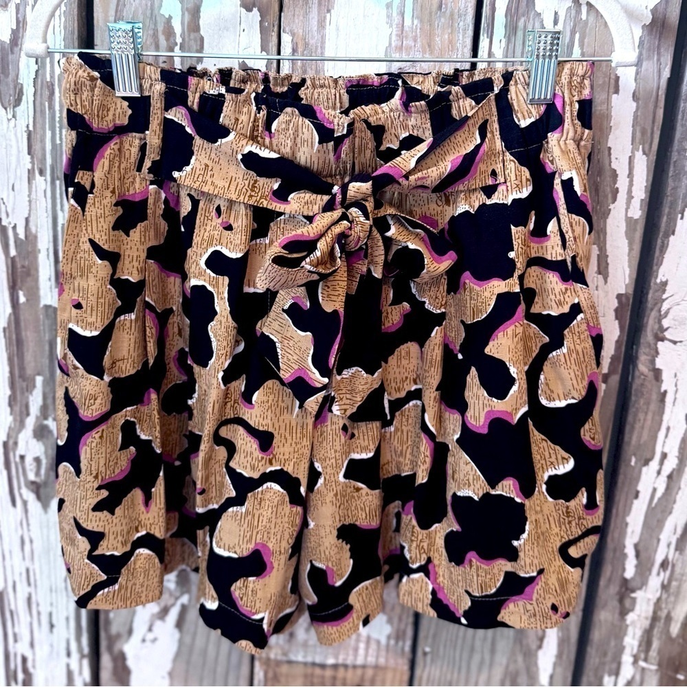 Kori Front Tie Shorts Multi Color Tan with Black & Pink Size Medium NWT